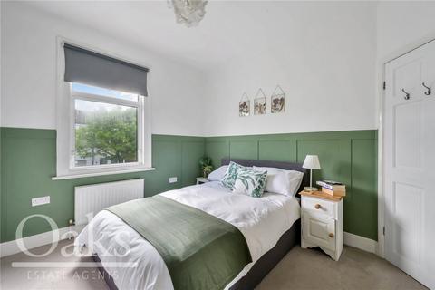 123 Alexandra Road, Croydon, CR0 6EZ
