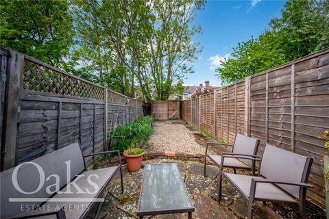 123 Alexandra Road, Croydon, CR0 6EZ