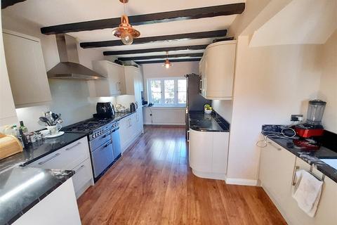 8, Nursery Cottages Barnham Lane, Barnham, Bognor Regis, PO22 0JJ