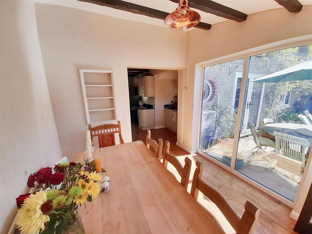 Dining room new.jpg