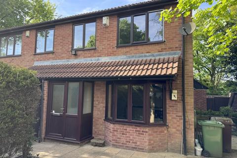 2 bedroom semi-detached house to rent, Woodvale Close, Lincoln, Lincolnshire, LN6