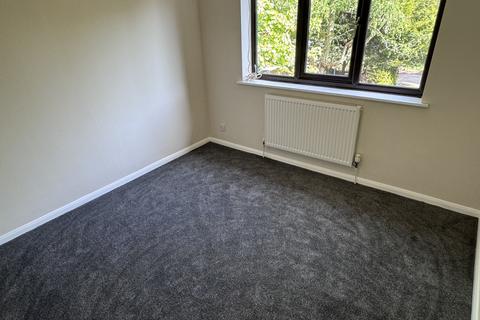 2 bedroom semi-detached house to rent, Woodvale Close, Lincoln, Lincolnshire, LN6