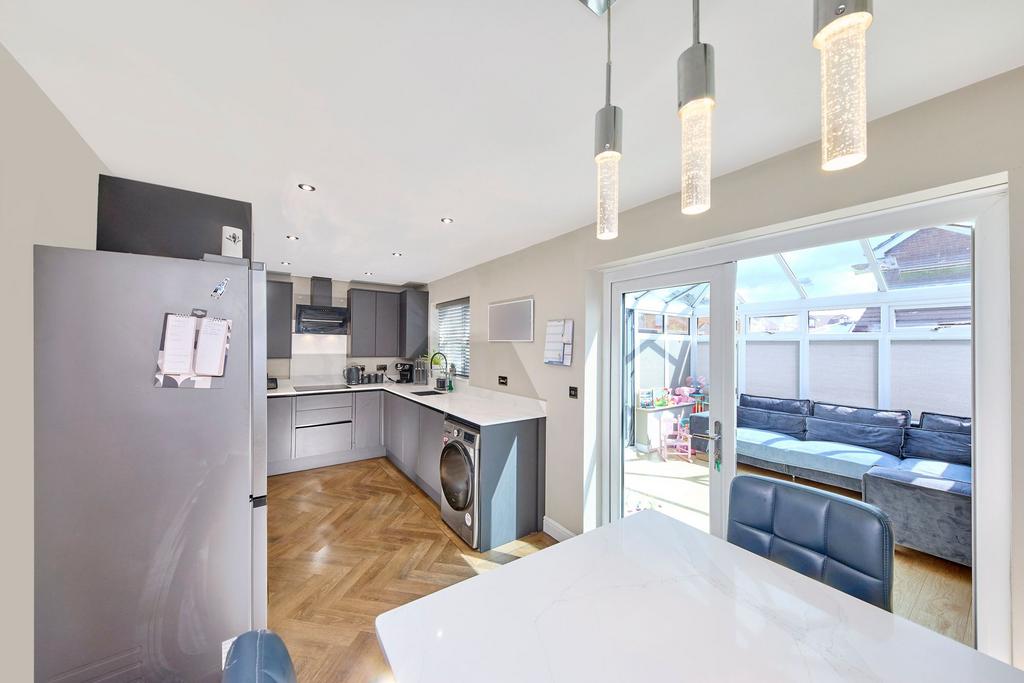Kitchen diner