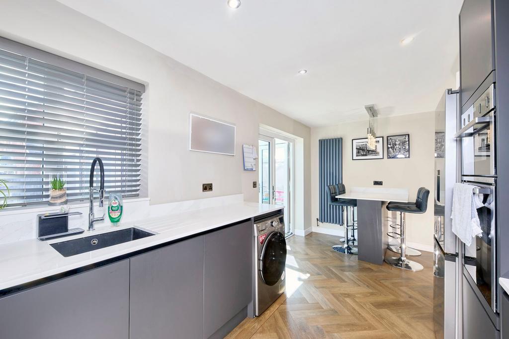 Kitchen diner