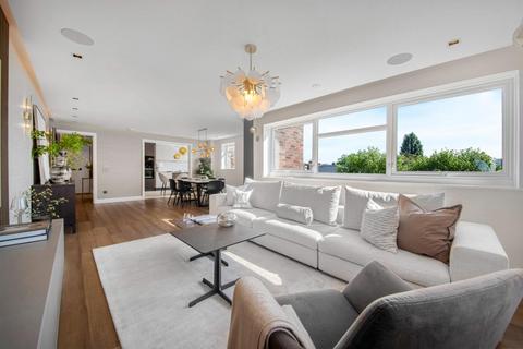 3 bedroom penthouse for sale, Acol Road, South Hampstead, NW6