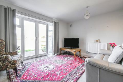 3, Acorn Court Elms Road, Hook, RG27 9YL