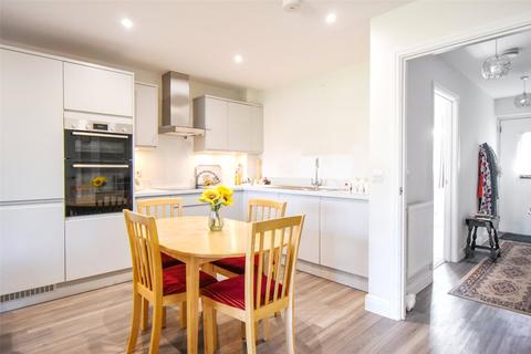 3, Acorn Court Elms Road, Hook, RG27 9YL