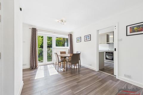 2 bedroom flat to rent, Leigh Court, Byron Hill Road, Harrow on the Hill
