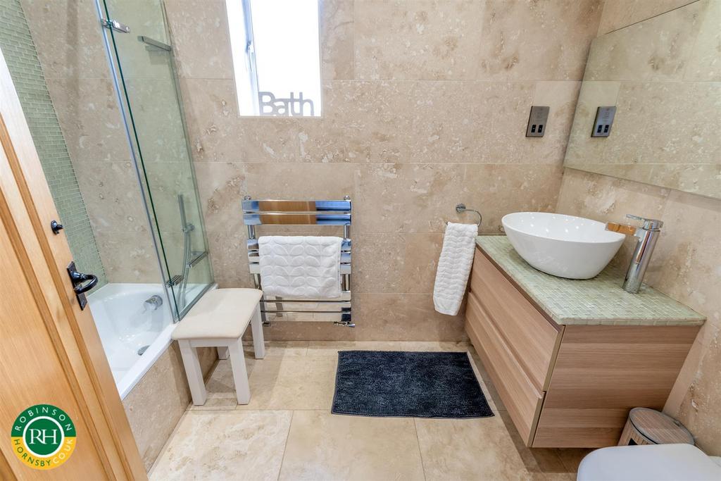 Ensuite