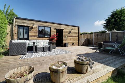 2 bedroom semi-detached bungalow for sale, Haven Avenue, Brough