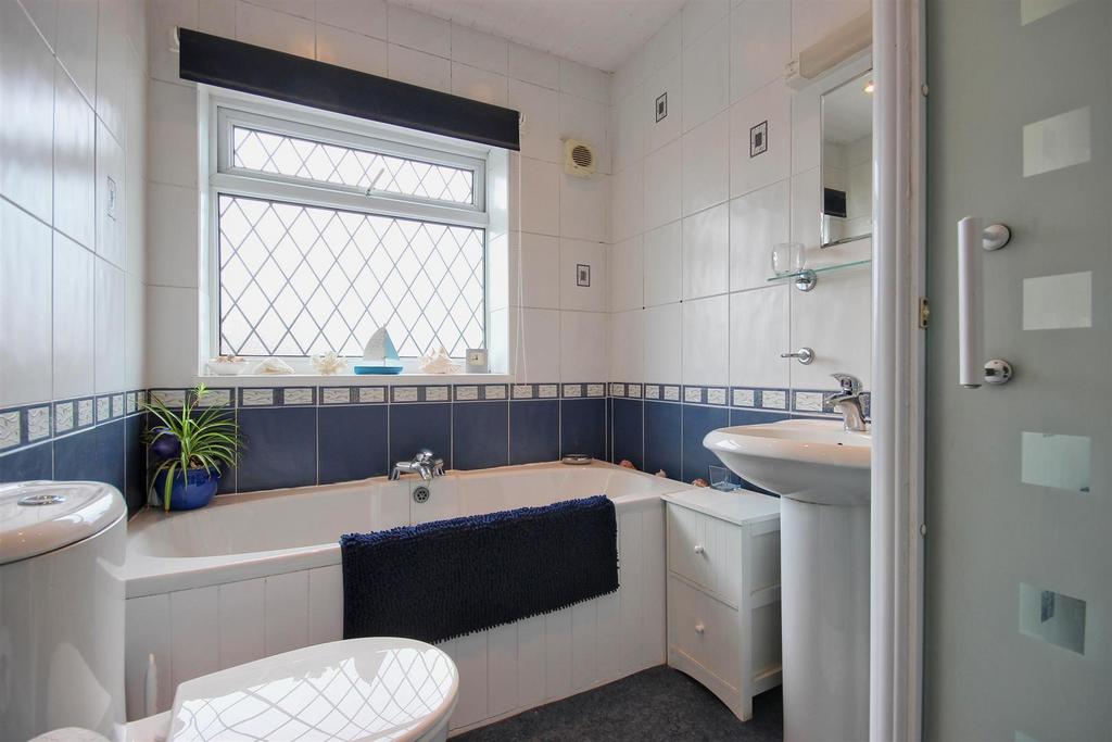 Bathroom/w.c.