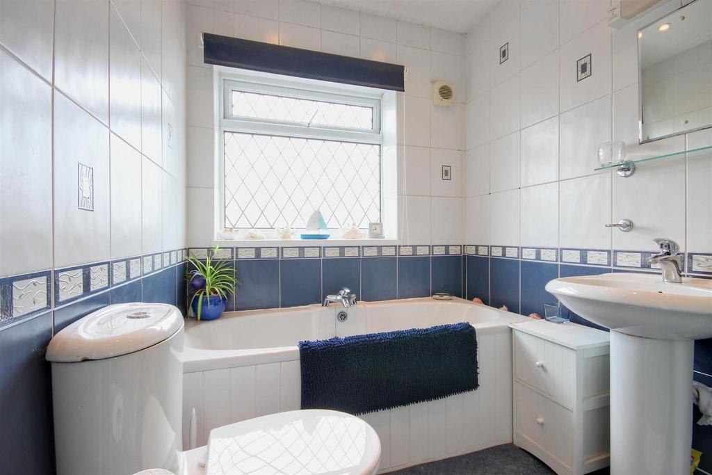 Bathroom/w.c.