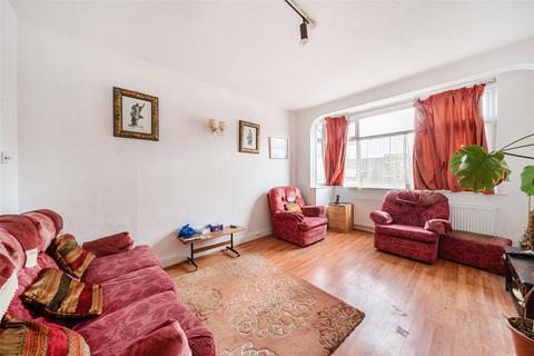undefined, Streatham Road, Mitcham CR4