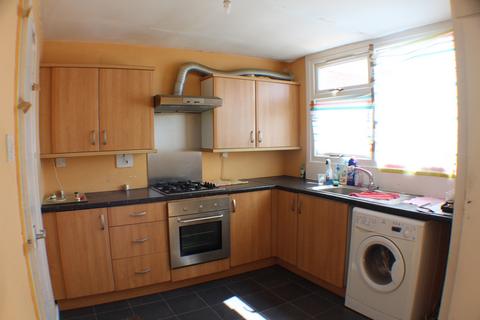 3 bedroom house to rent, Bucksburn Walk, Leicester LE4