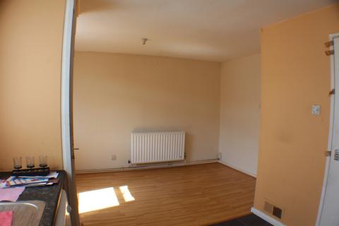 3 bedroom house to rent, Bucksburn Walk, Leicester LE4