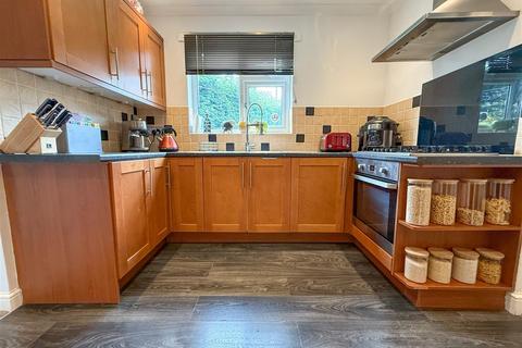 2 Crag View Close, Oughtibridge, Sheffield, S35 0GA