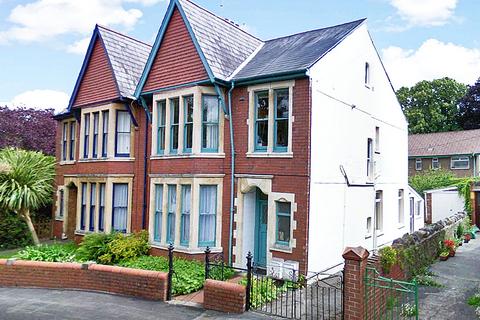 2 bedroom apartment to rent, Greenfield Avenue, Canton, Cardiff, CF11
