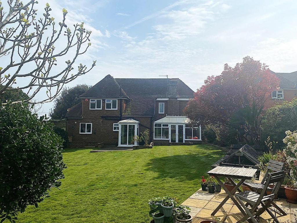27 de la Warr Road - rear.jpg