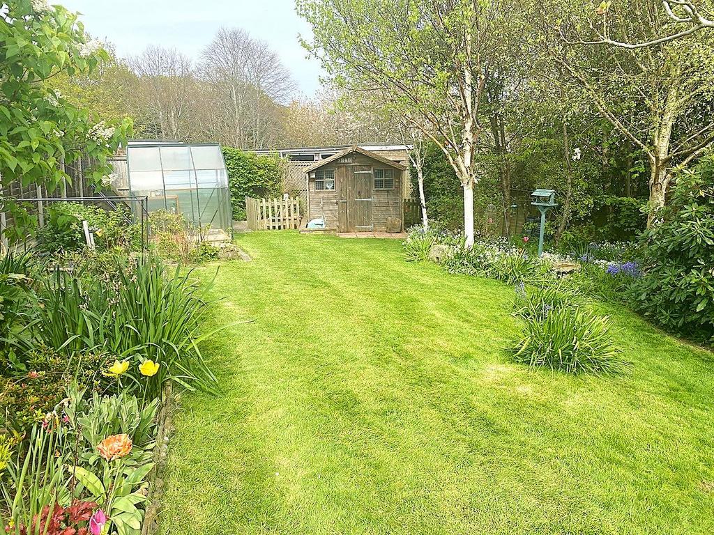 27 De la Warr Road - Garden3.jpg