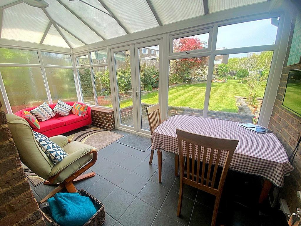 27 De la Warr Road - Garden Room.jpg