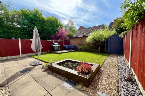 3 bedroom semi-detached house for sale, Ovaldene Way, Stoke-On-Trent, ST4