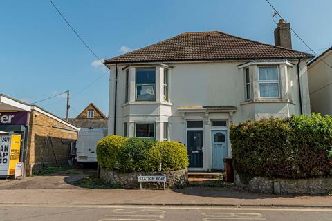 2 bedroom house for sale, Station Road, Teynham, ME9