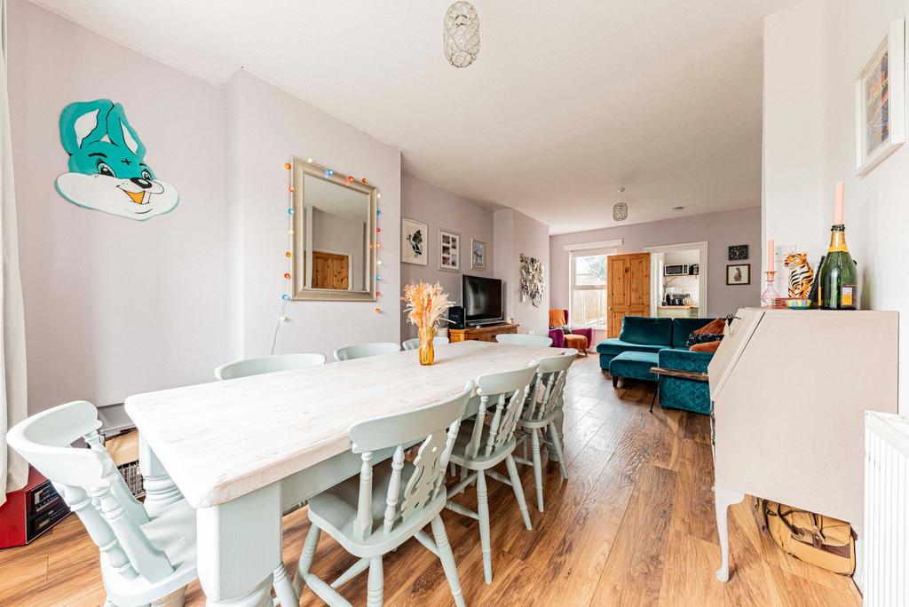 Dining Room (1)