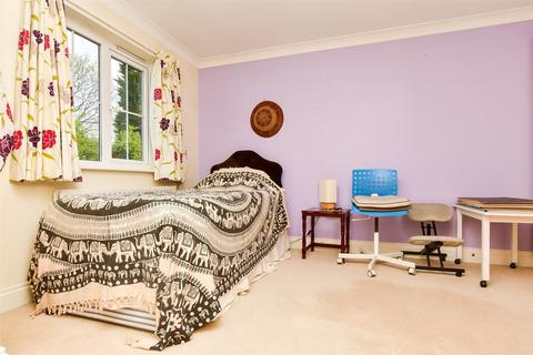 9 Hitherwood Close, Reigate, RH2 0JJ