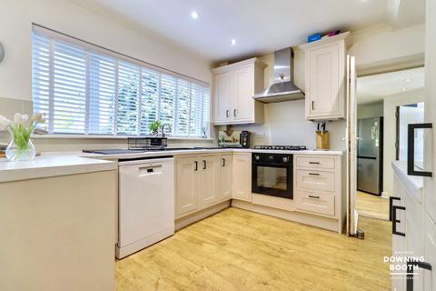 23 Benson Close, Lichfield, WS13 6DA