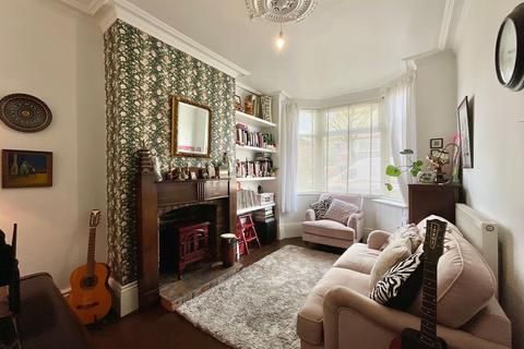 3 bedroom terraced house for sale, Smithpool Road, Stoke-On-Trent, ST4