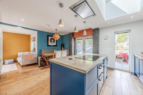 36 Byron Road, Sheffield, S7 1RY