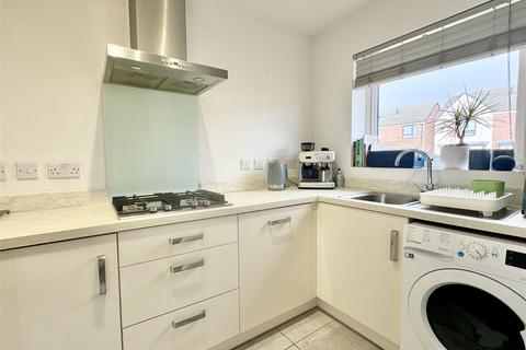 2 bedroom end of terrace house to rent, Topland Grove, Northfield, Birmingham, B31