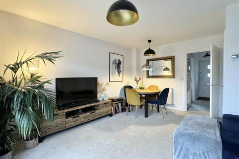 2 bedroom end of terrace house to rent, Topland Grove, Northfield, Birmingham, B31