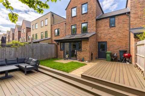 4 bedroom terraced house for sale, Ploughman Way, Trumpington, Cambridge, Cambridgeshire