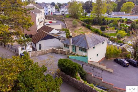 Lower Woodfield Road, Torquay