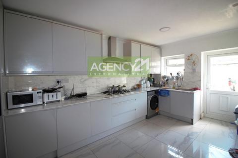 undefined, Wellington Road, East Ham, E6