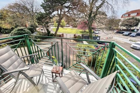 2 bedroom flat for sale, Bournemouth