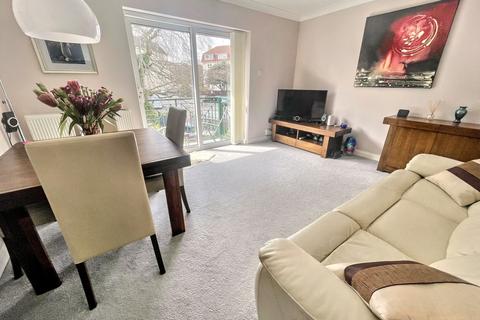 2 bedroom flat for sale, Bournemouth