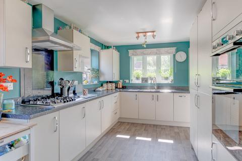 21 Baxterley Close, Redditch, B97 6QG