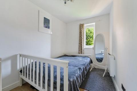 77 Ferguson Close, London, E14 3SJ
