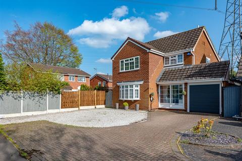 4 bedroom detached house for sale, 18 Brindley Close, Wombourne, Wolverhampton