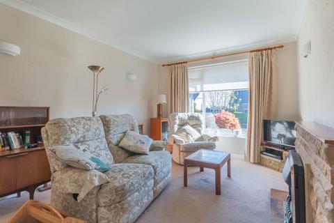 2 bedroom bungalow for sale, Moorland Avenue, Bingley, West Yorkshire, BD16