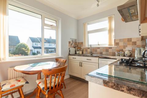 2 bedroom bungalow for sale, Moorland Avenue, Bingley, West Yorkshire, BD16