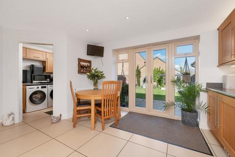 6 Brunel Avenue, Colsterworth, Grantham, NG33 5GA