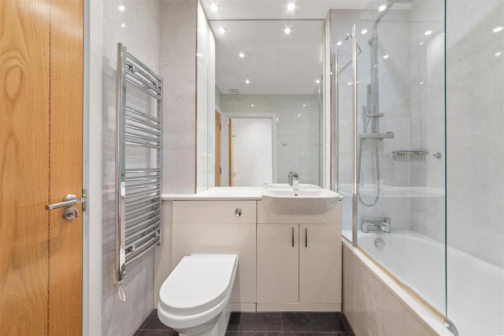 Apartment 4, The Edge 6.jpg