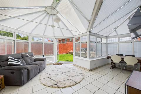 3 Lysander Close, Bovingdon, Hemel Hempstead, HP3 0RY