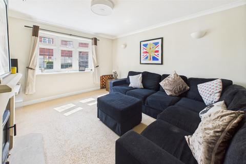 3 Lysander Close, Bovingdon, Hemel Hempstead, HP3 0RY
