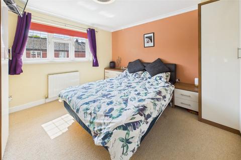 3 Lysander Close, Bovingdon, Hemel Hempstead, HP3 0RY
