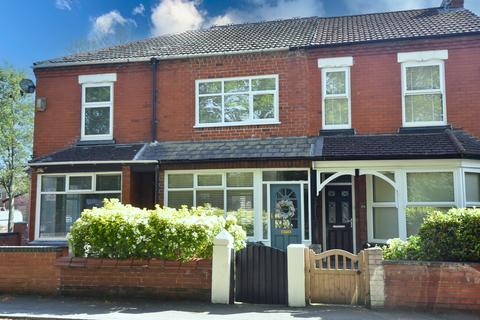 Moorside Road, Urmston, M41