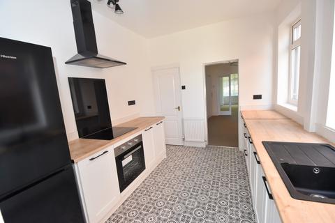 3 bedroom terraced house for sale, Moorside Road, Urmston, M41
